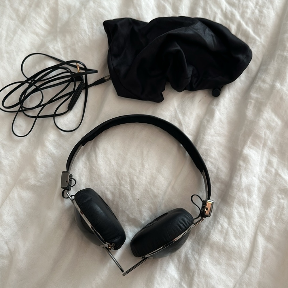 NWT Skullcandy Supreme Sound Navigator - Picture 2 of 3